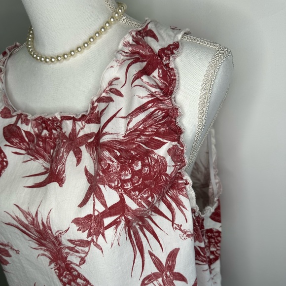 Ana women’s size L island print tank with V open back. - Picture 2 of 7